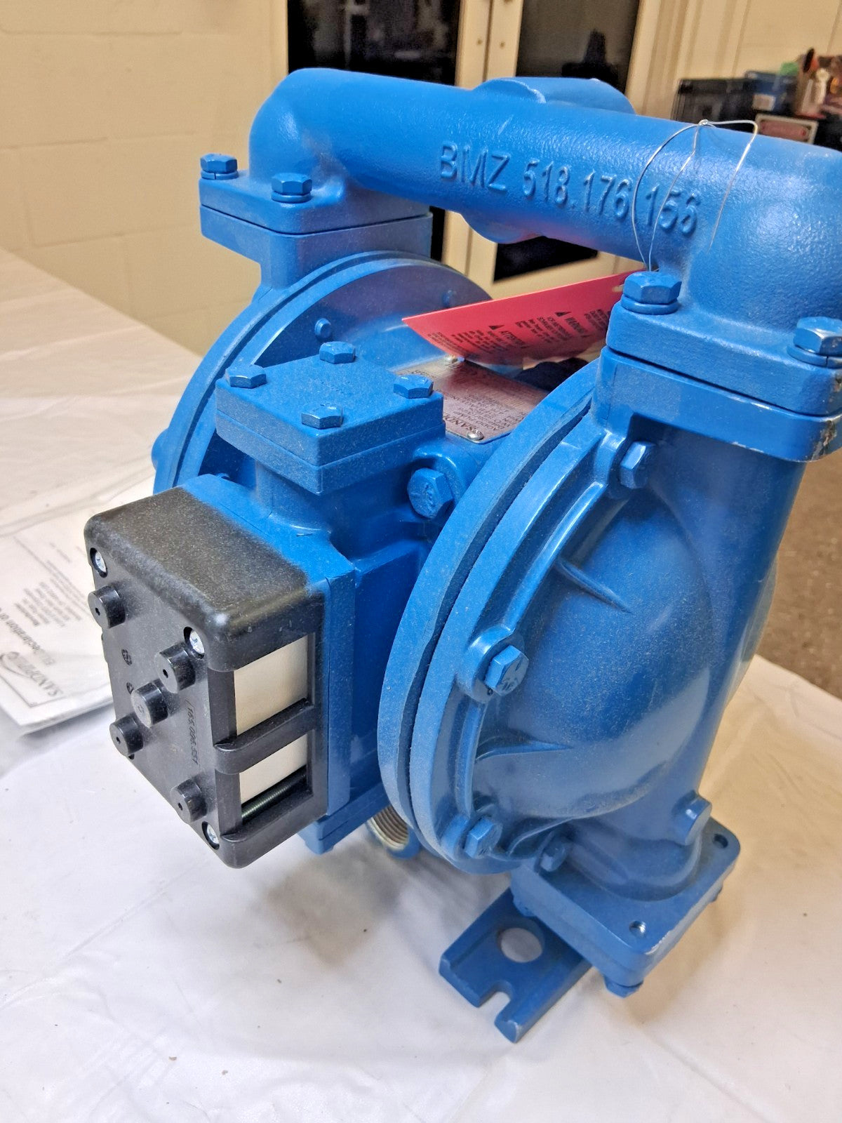 SandPIPER Air-Operated Diaphragm Pump 1" NPT 45 GPM 125 psi S1FB1AGTANS000