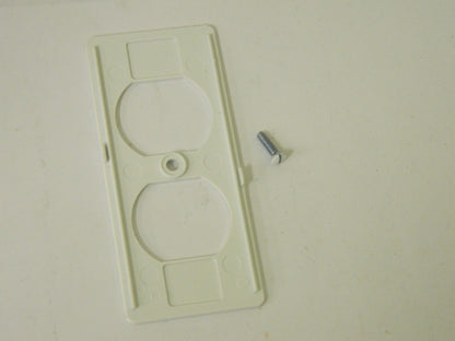 Wiremold Duplex Receptacle Faceplate 4-1/4" X 1-7/8" Qty. 50 5507D-WH