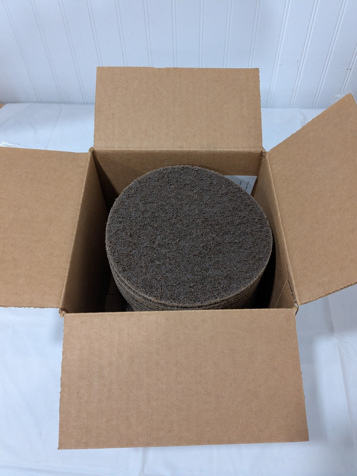 MERIT Hook & Loop Disc 7" Dia NonWoven Aluminum Oxide Qty 25 117597321