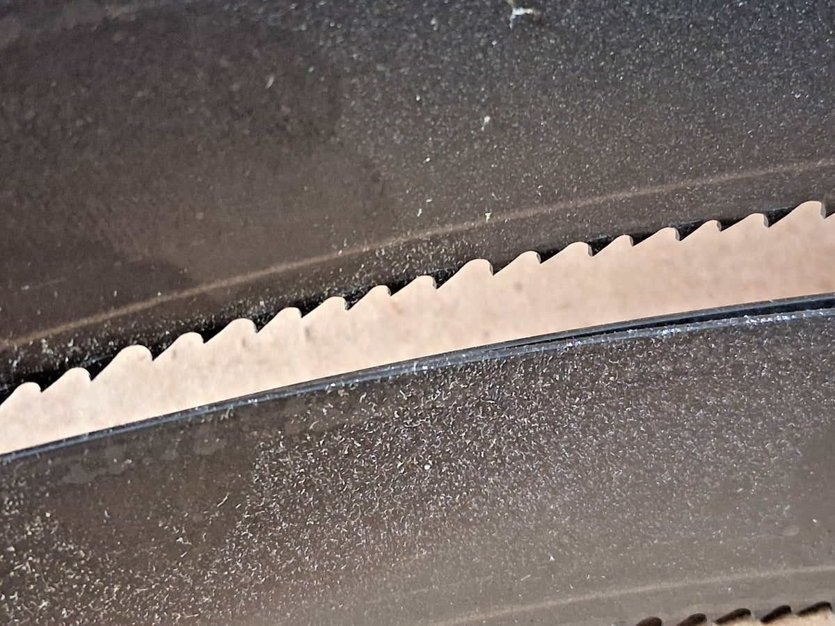 Irwin Blades Welded Bandsaw Blade 11' 6 Long x 1" Wide x 6 to 8 TPI 1897697