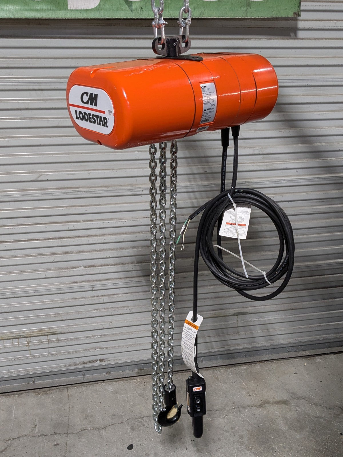 CM Lodestar Electric Chain Hoist 1 Ton Capacity 10 Ft Lift 16 FPM 110v 3522CF