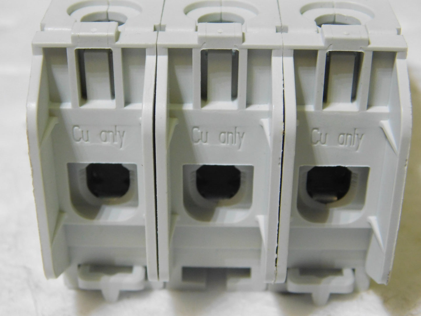 Schneider Electric  Miniature Circuit Breaker Multi 9 Range C60 UL489 3P 60177