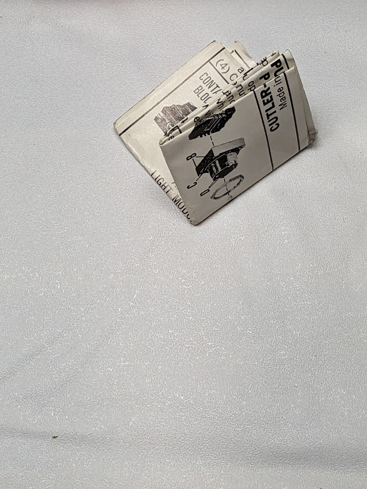 Cutler Hammer Pushbutton 240 Volt With Indicating Light E30DB