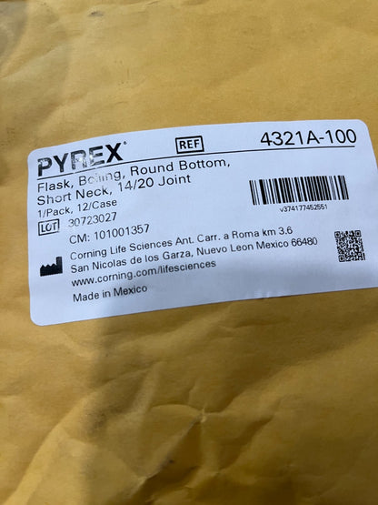 Pyrex round-bottom boiling flask, short neck CLS4321A100