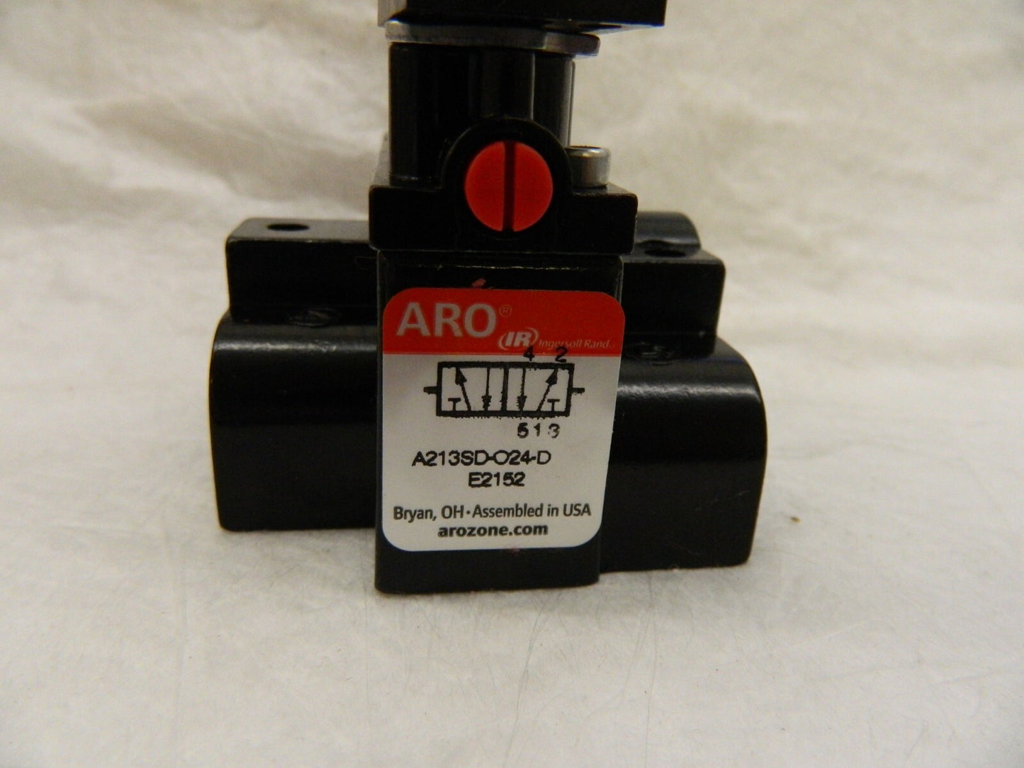 ARO/INGERSOLL-RAND 3/8"x 3/8" Outlet Body Ported Solenoid Air Valve A213SD-024-D