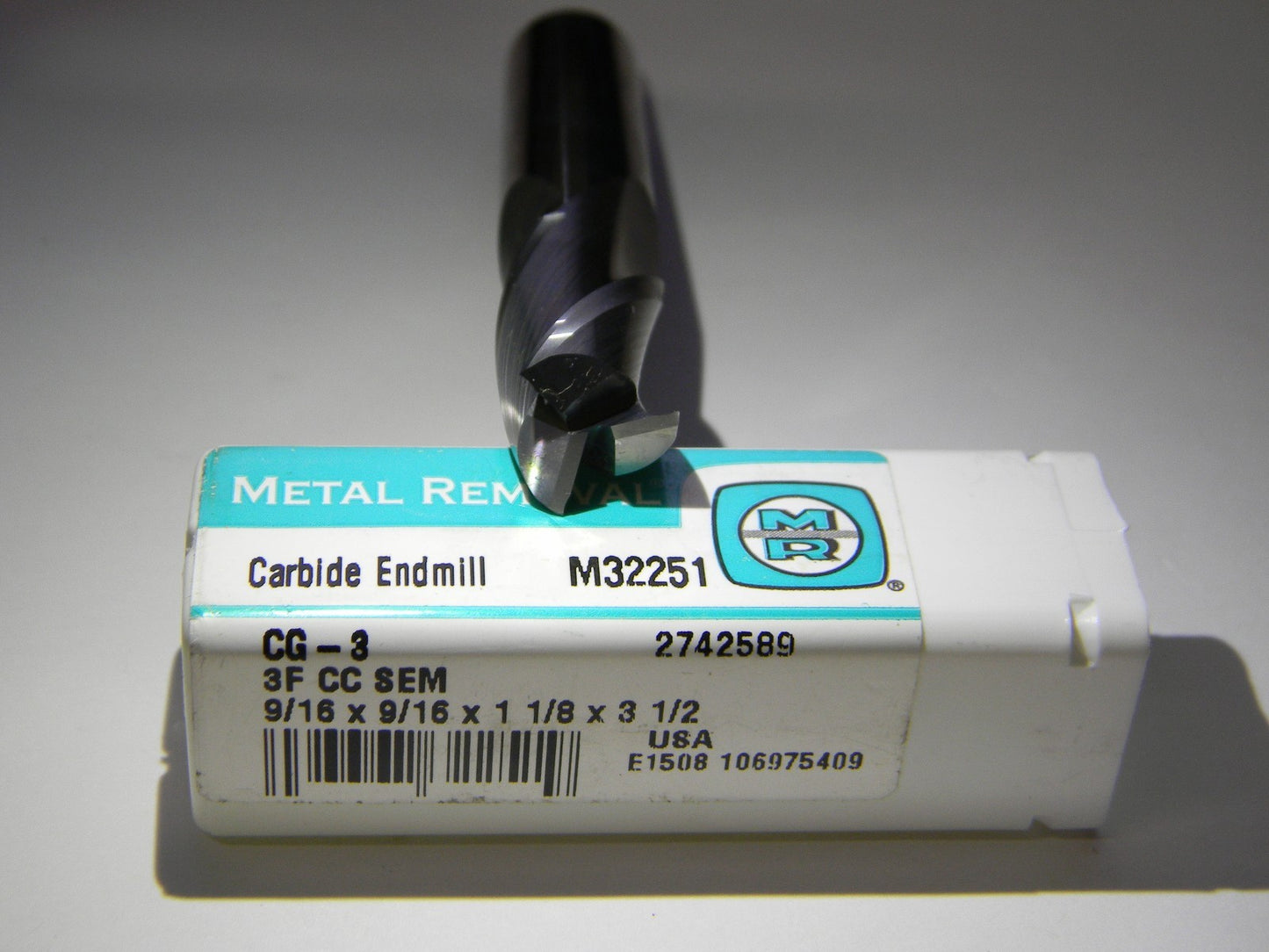 Metal Removal  9/16" x 9/16" x 1-1/8" x 3-1/2" 3F Carbide Single End Mill M32251