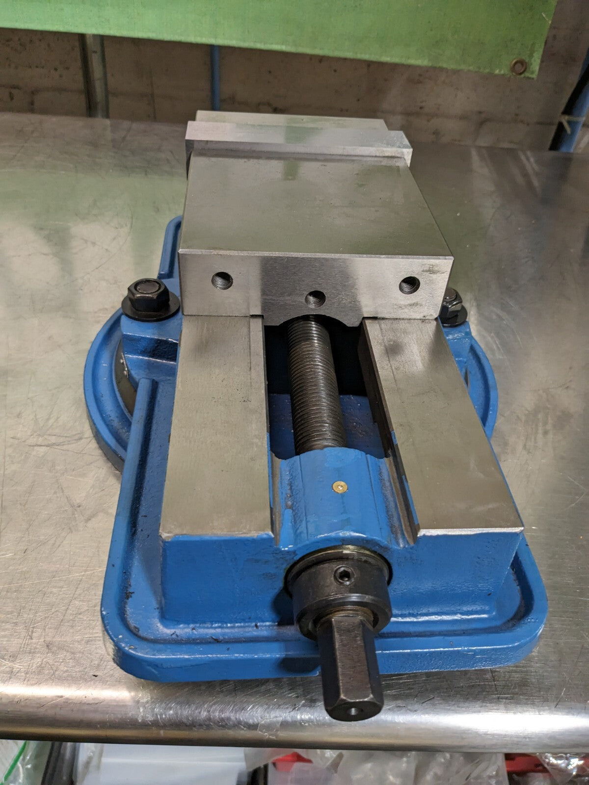 BAILEIGH Machine Vise: Horizontal Swivel Base 1 Station 12-9/16" DAMAGED 1019130