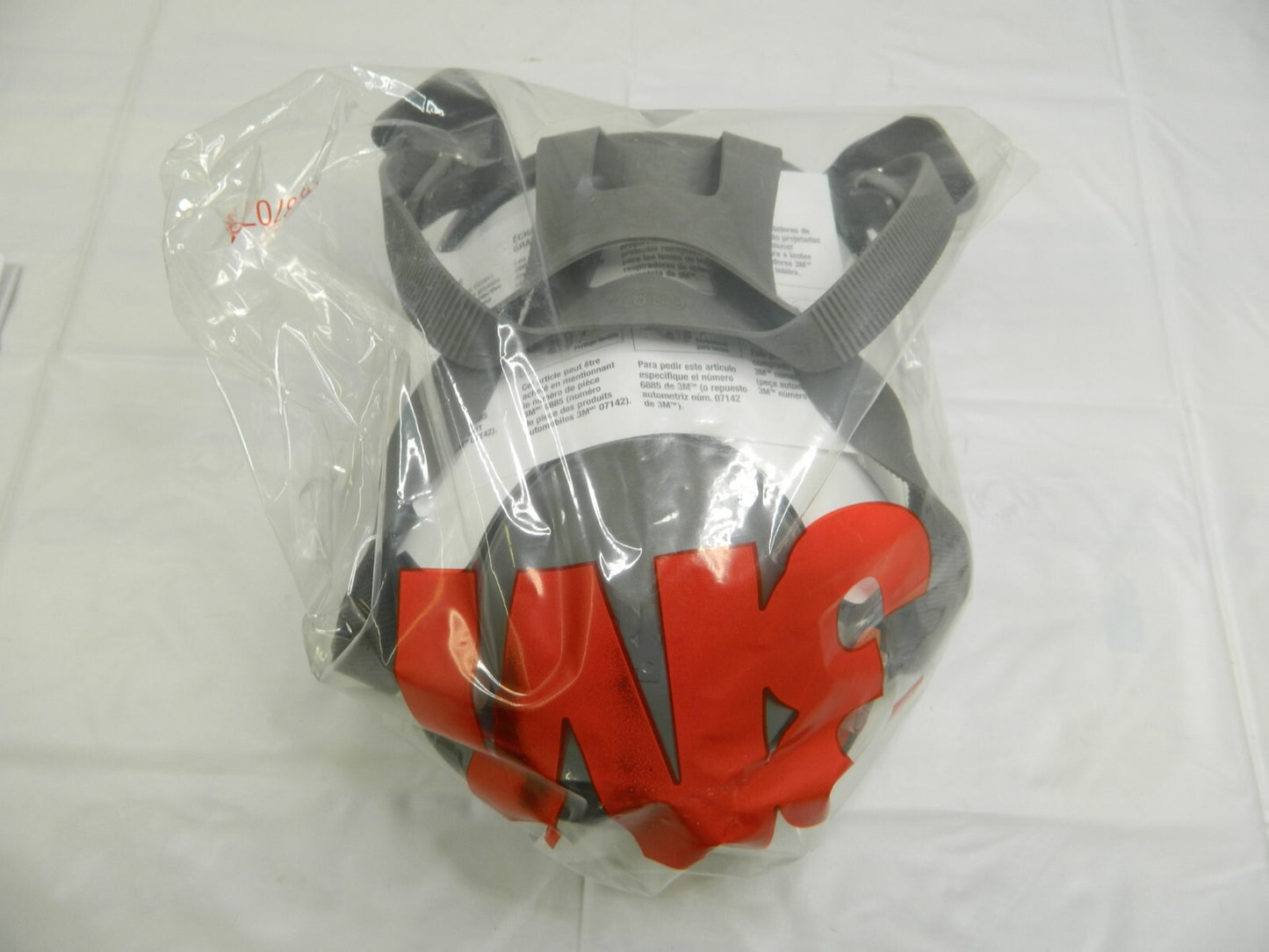 3M Full Face Respirator Silicone, Bayonet, Medium, PAPR &amp; SAP Compatible 680