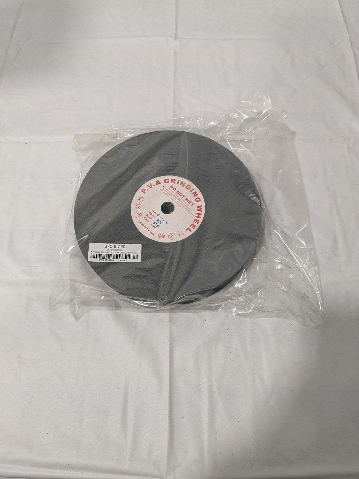 STD PVA GRINDING WHEEL 8" X 1" X 5/8", 220 GRIT 07005770