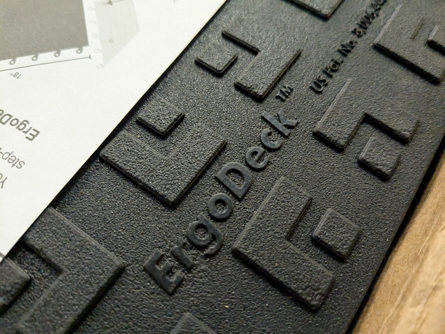 CASE of 10 Wearwell ErgoDeck Modular Anti-Fatigue Mat Black 566.78x18x18BK-CS10