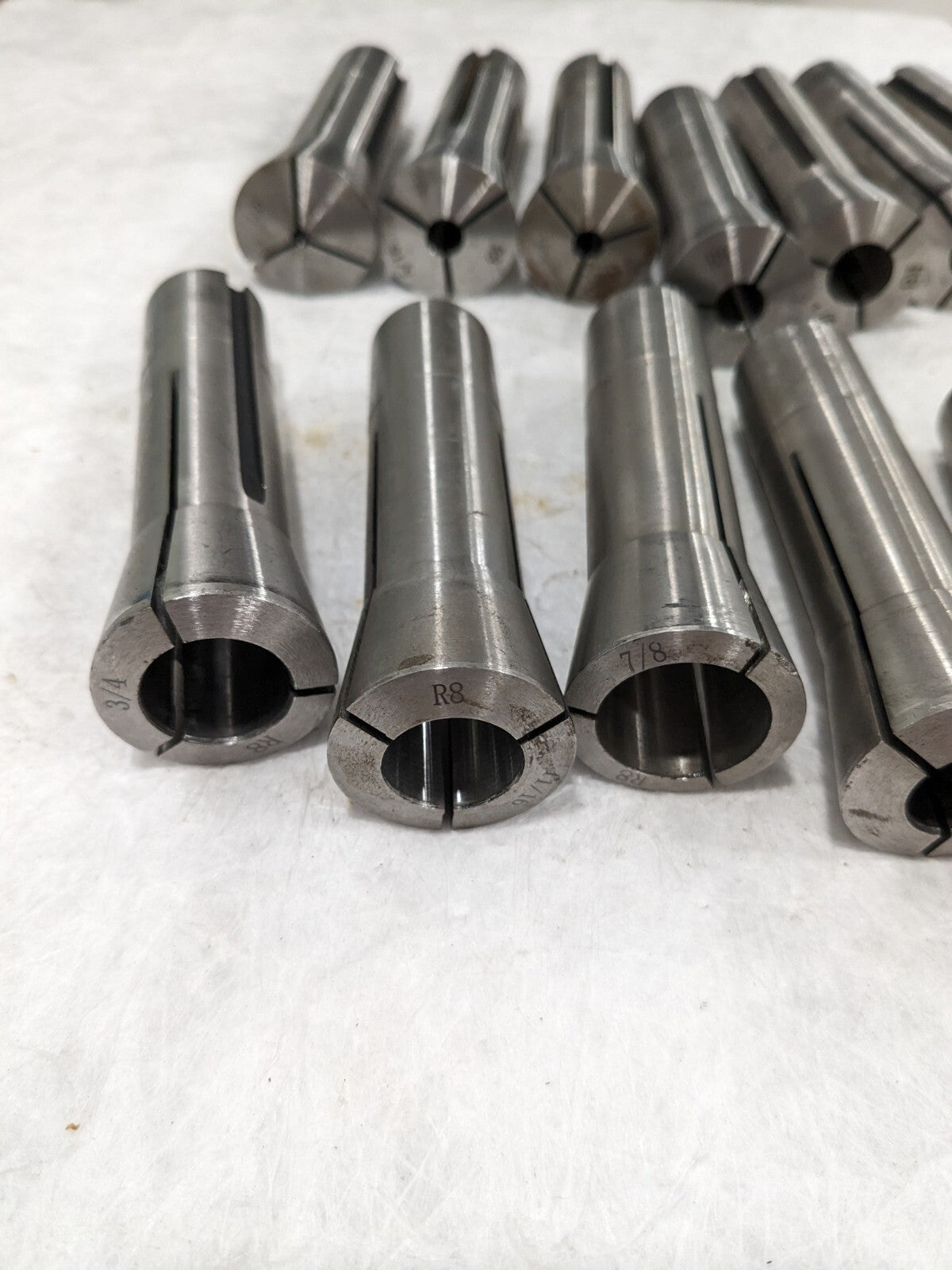R8 Collet Set: 12 Pc, 1/16 to 7/8" Cap. Increments of 1/16" 231-2114 I