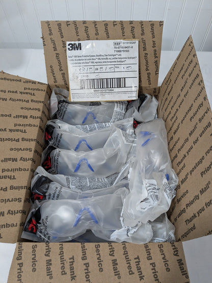 3M Safety Glasses: Anti-Fog/Scratch-Resistant Polycarbonate Box of 20 7100079183