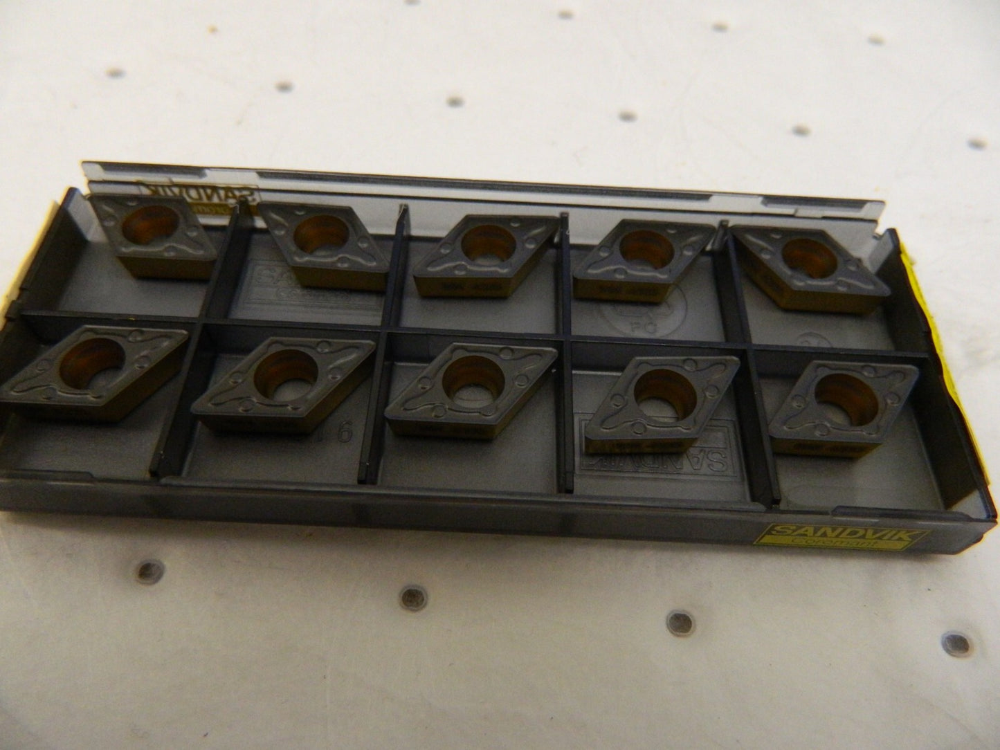 SANDVIK COROMANT DCMX32.52 WM 4335 Carbide Turning Inserts qty10 7080702