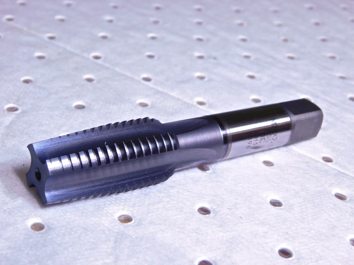 OSG HSS TiCN Finish Plug Tap M20x2.50 4Fl RH Metric Coarse 4-3/16 OAL OH3 3896