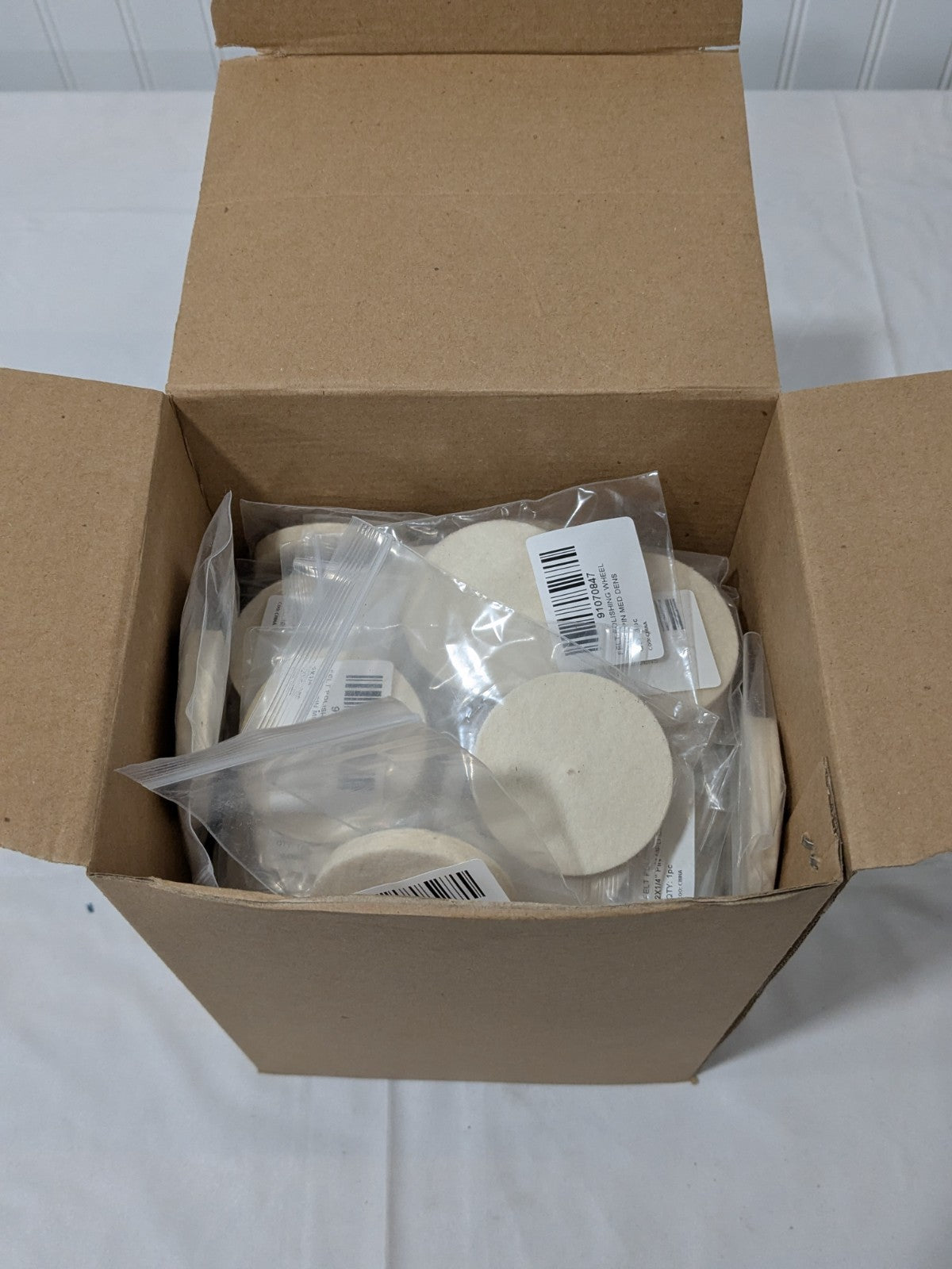 (100) Unmounted Polishing Buffing Wheel: 2" Dia, 1/4" Thick, 1/4" Arbor 91070847