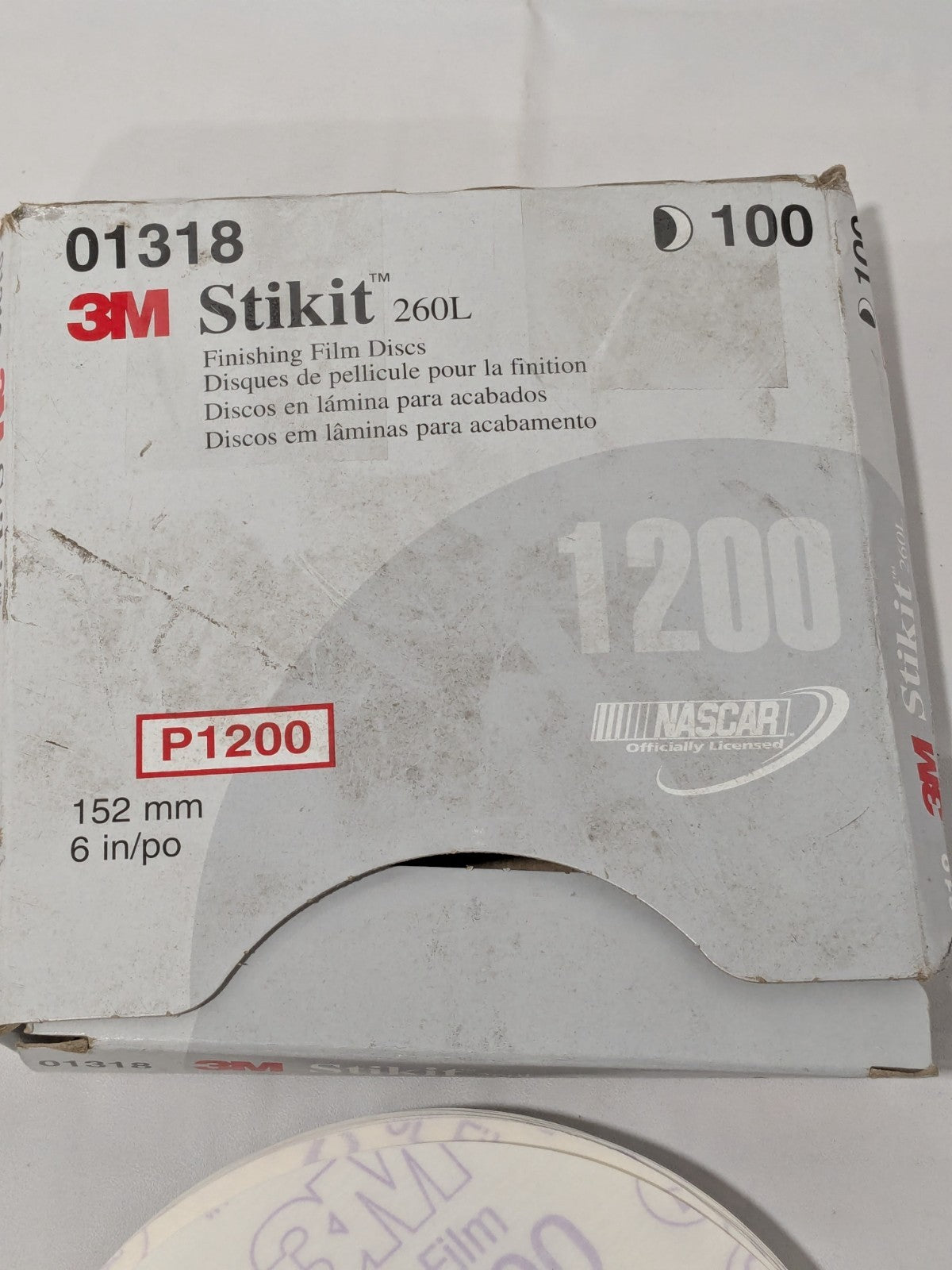 3M 6" Dia PSA Disc: 1200 Grit, Aluminum Oxide Box of 100 7000044716