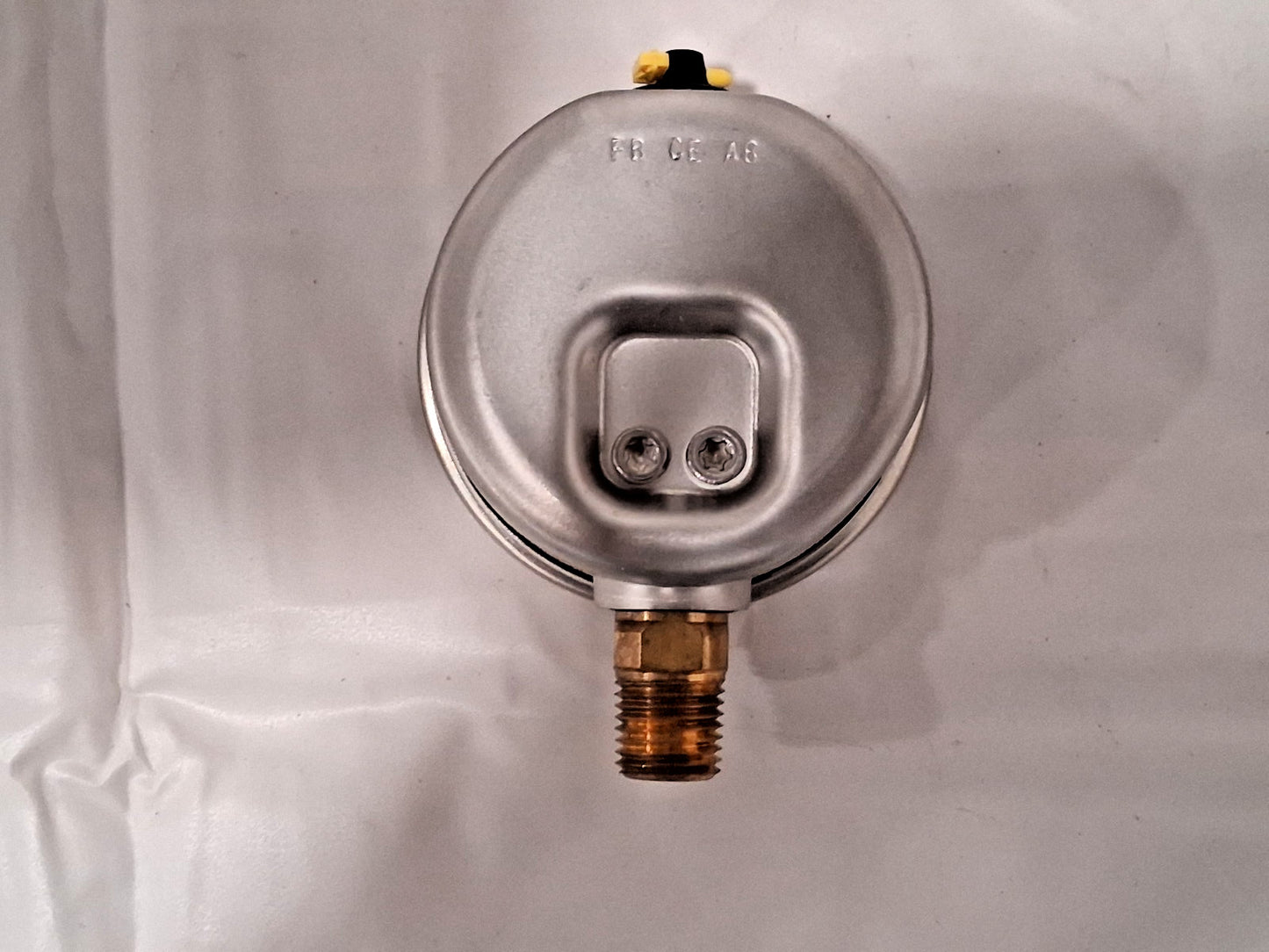 Wika Lower Mount Pressure Gauge 2-1/2" Dial 0 to 30 psi 1/4" Thread NPT 9767002
