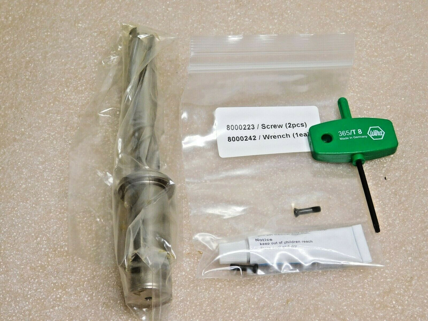 Hertel Replaceable-Tip Drill 13.5 to 13.99mm 3/4" Shank Diam 5xD 4006197