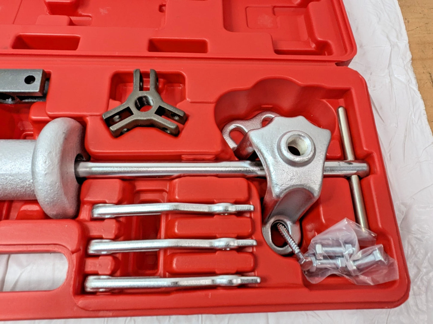 17 Piece Slide Hammer Set w/Case 3 Jaws YC-901A