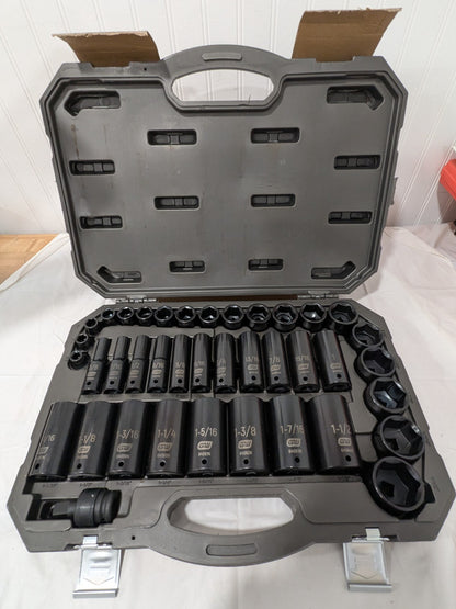 GEARWRENCH 39 Pc 1/2" Drive 6 Point Standard & Deep Impact SAE Socket Set 84947N