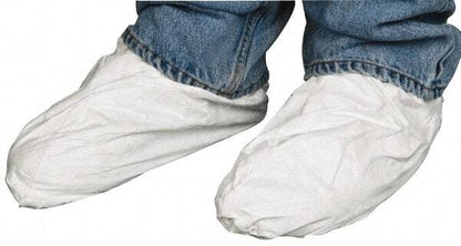 DUPONT Shoe Cover Non Chemical-Resistant, Tyvek, White Qty 200 TY450SWH000200LG