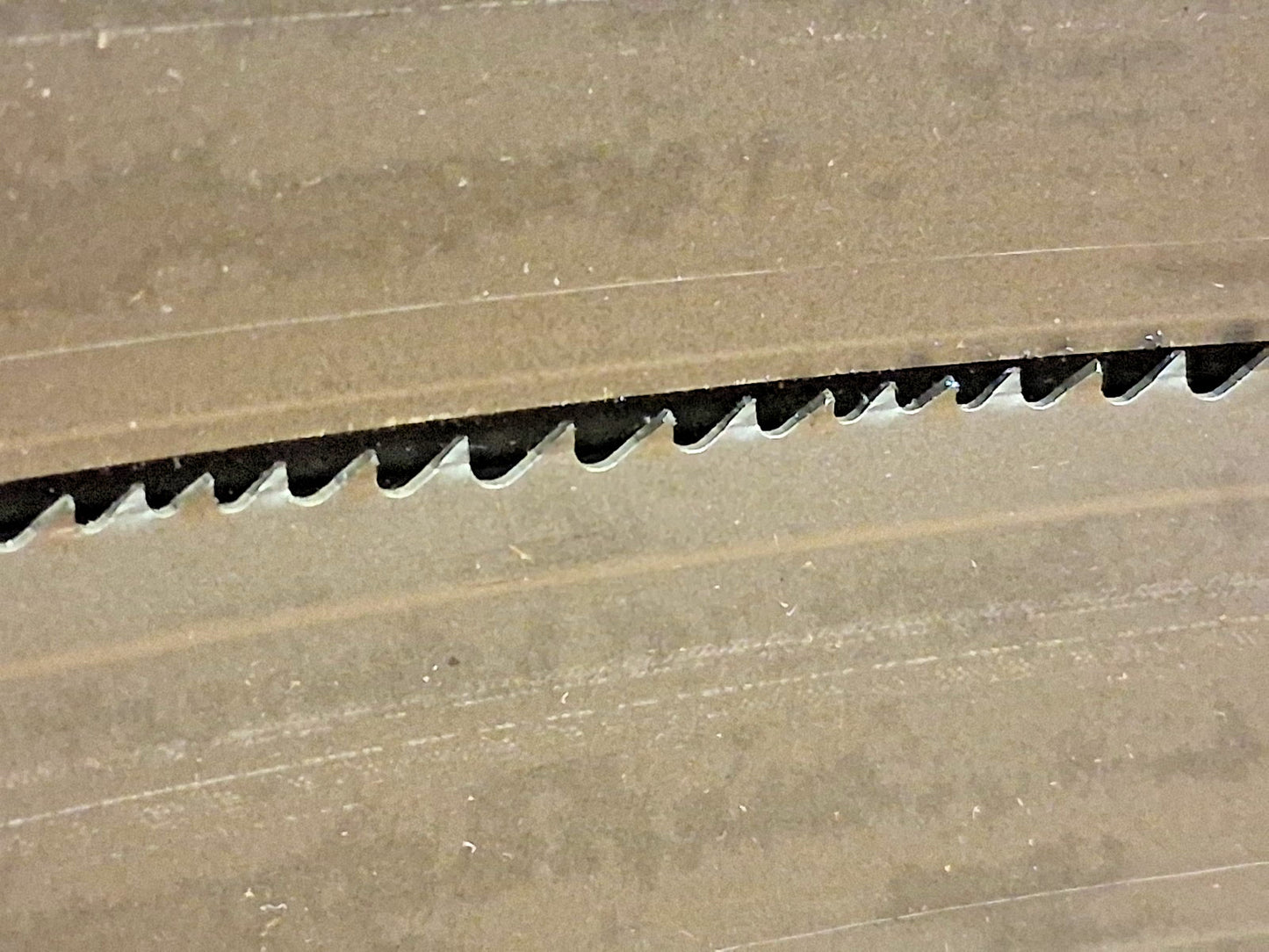Lenox Welded Bandsaw Blade 16ft Long x 1-1/4" Wide x 5 to 8 TPI 87945CLB164875