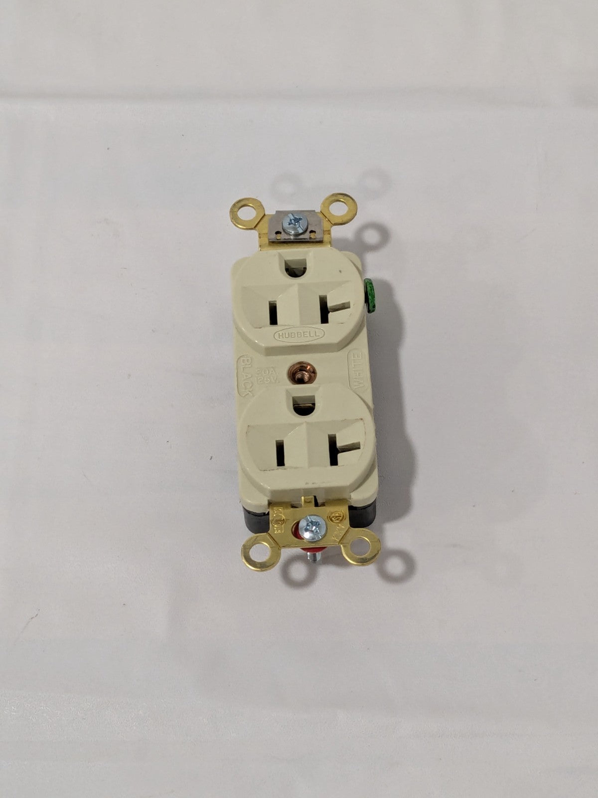 Hubbell Straight Blade Duplex Receptacle: NEMA 5-20R, 20 Amps HBL5352I