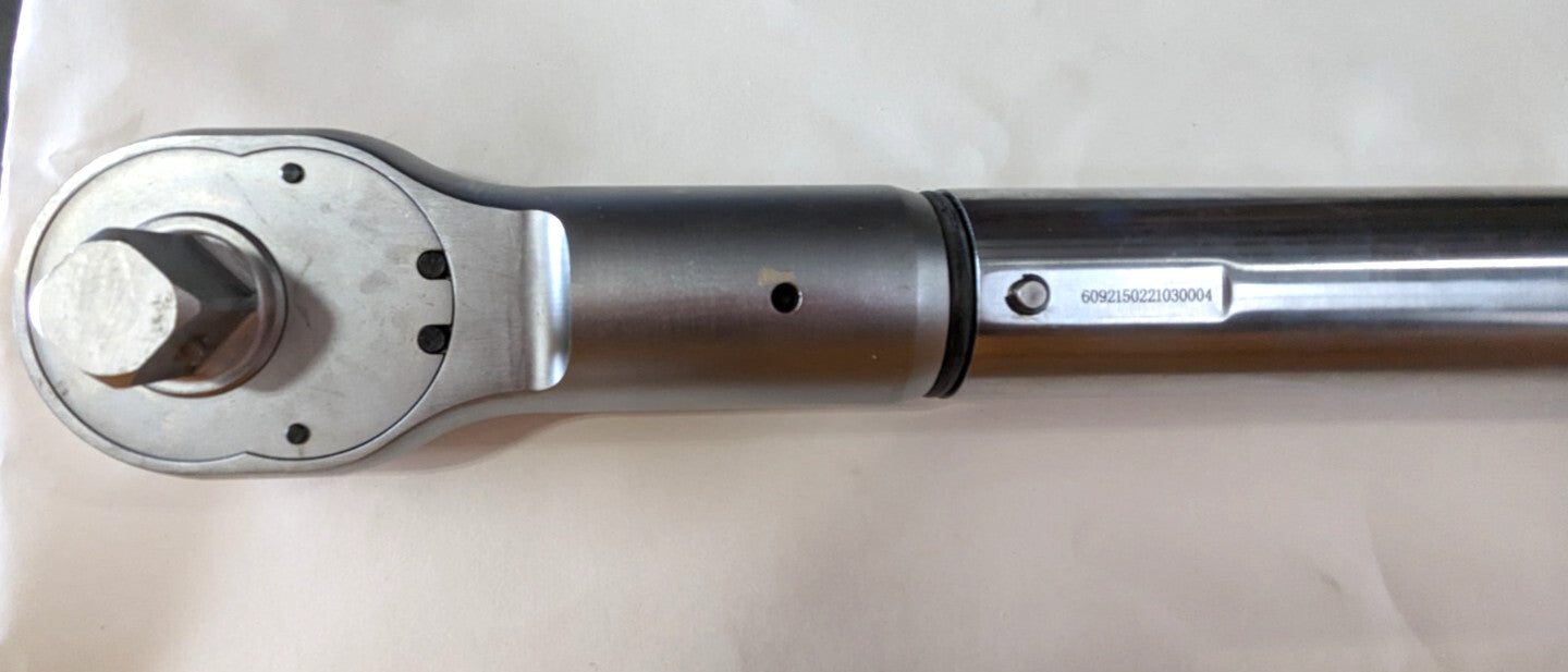 NuLine Heavy Duty Torque Wrench  1" Drive  660ftlb - 2200ftlb  60" OAL  NB-3000C