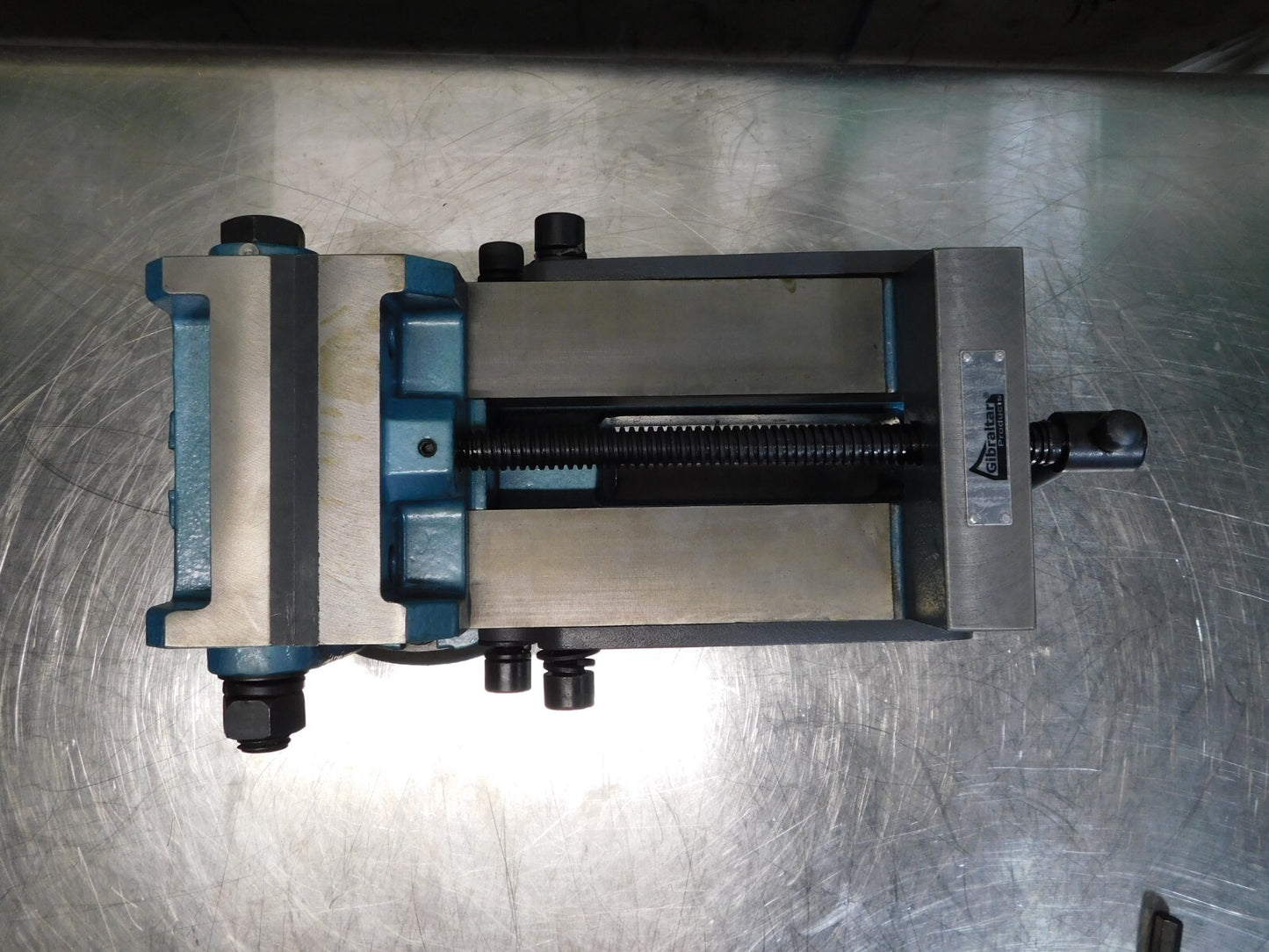 Gibraltar 6 Manual Angle Swivel Machine Vise 428-72022 DAMAGE