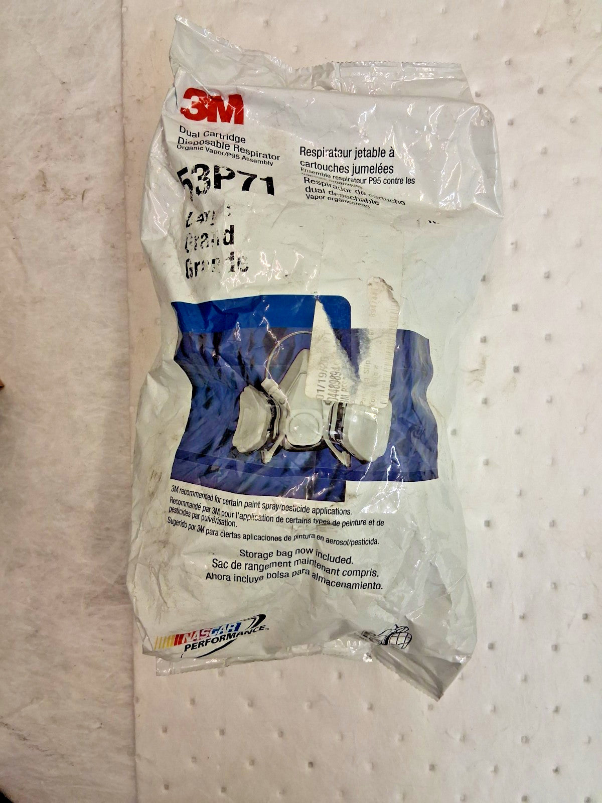 3M Half Facepiece Respirator with Cartridge Size L 7000052081
