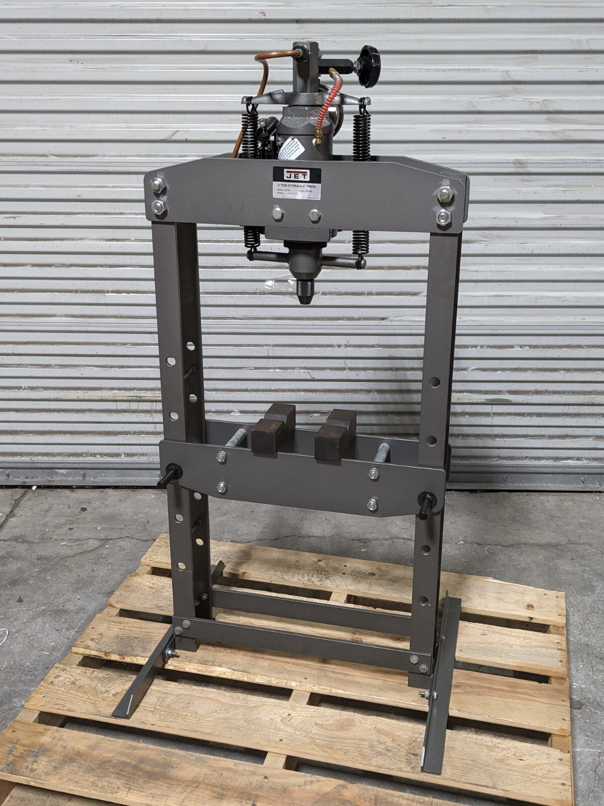 Jet Manual Hydraulic Shop Press 5 Ton Capacity 1-3/4" Ram 4" Stroke 33