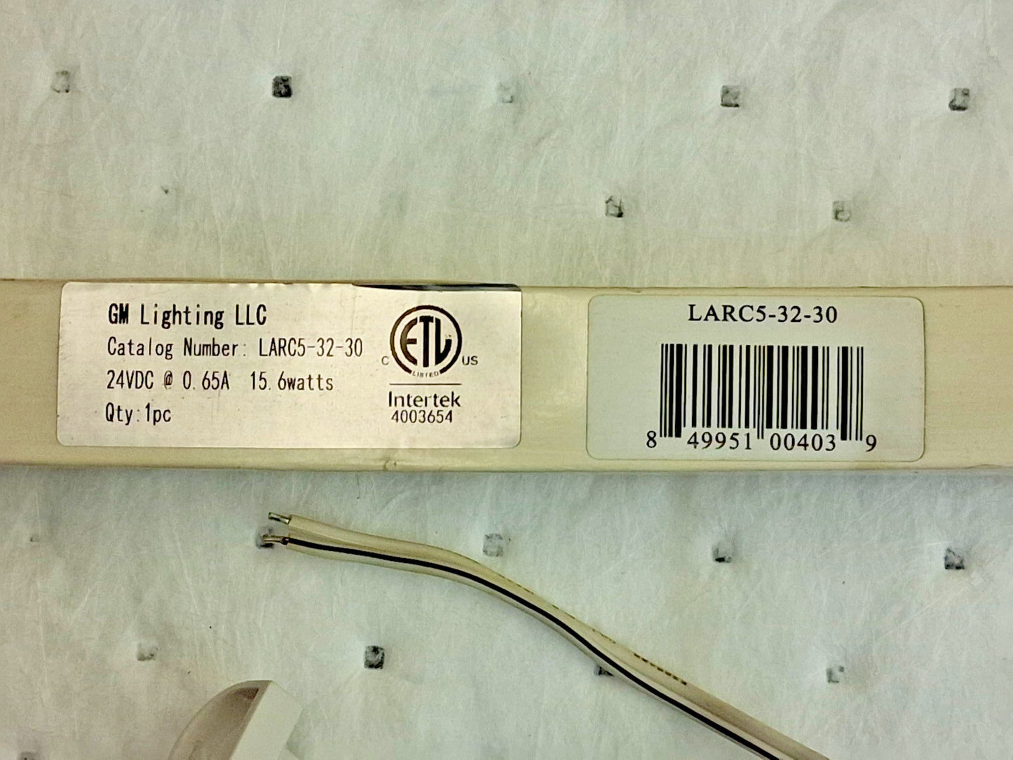 GMLighting Undercabinet Light Fixture LARC5-32-30