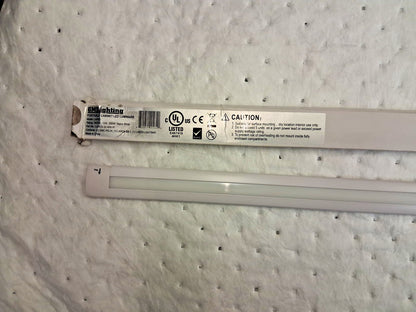 GMLighting GM Lighting LED Undercabinet Fixture 32" Long LARC6-32-WW-W