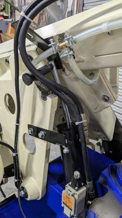 VECTRAX Horizontal Bandsaw 10" x 17" Capacity 220/440v  Mechanic Special