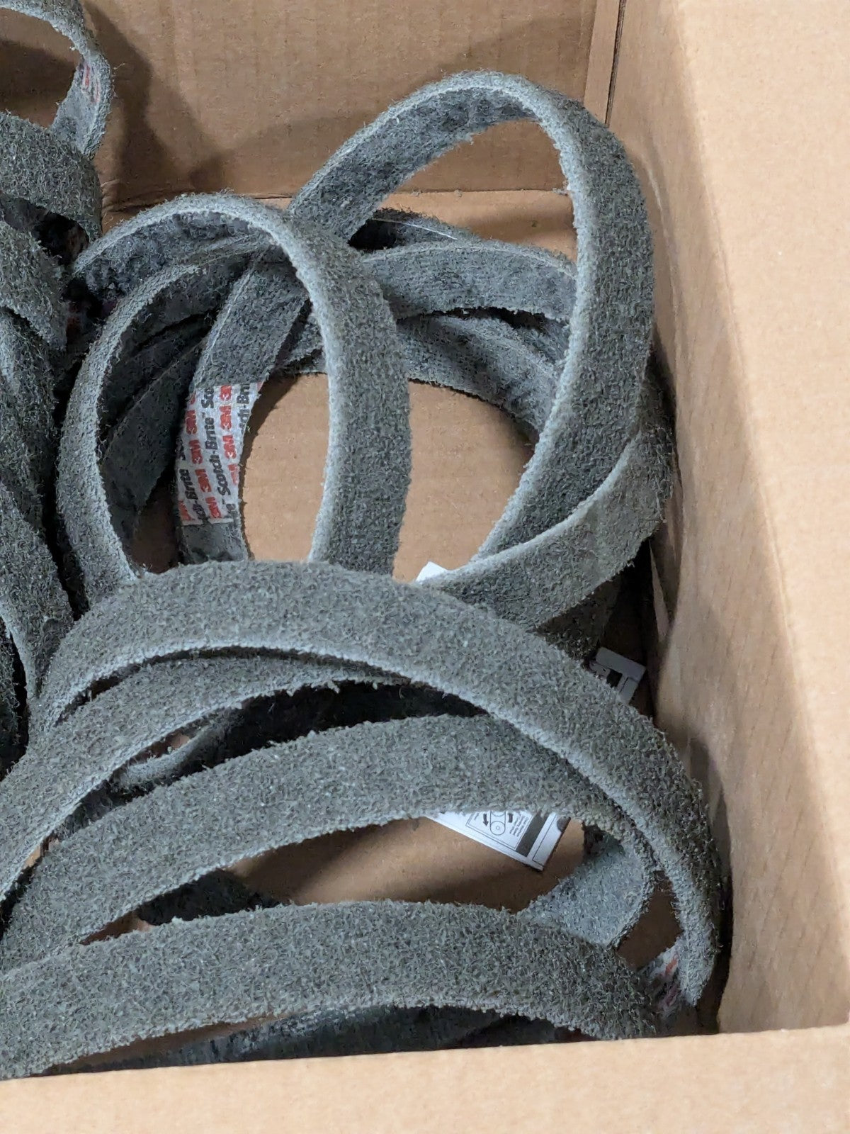 3M Abrasive Belt: 3/4" Wide, 18" OAL, Silicon Carbide Box of 20 7100019651