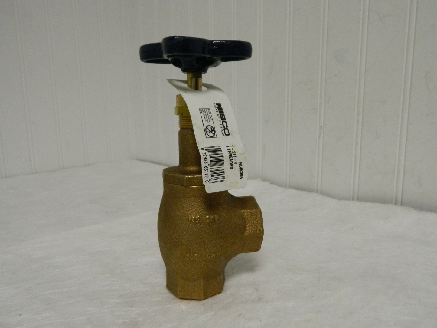 NIBCO Threaded Bronze Renewable Angle Gate Valve 1" Pipe Class 125 NL4K00A