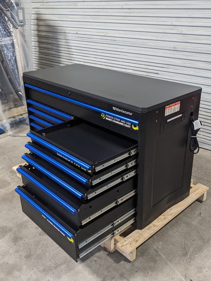 Montezuma Roller Cabinet Tool Box 11 Drawer 56 x 24 x 41 Scratch N Dent