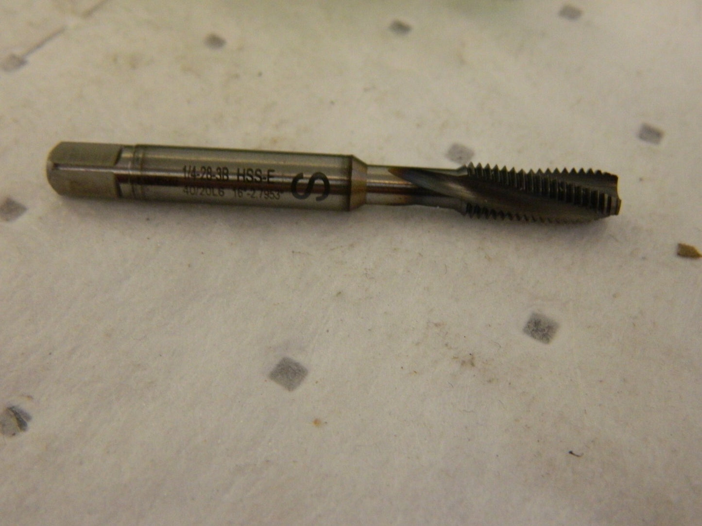 WALTER Spiral Flute Tap: 1/4-28 UNF 3fl Cobalt 5080758