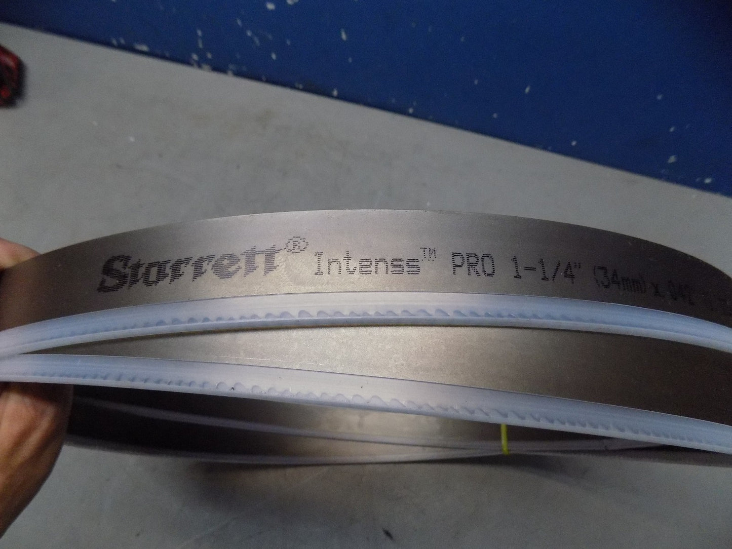 Starrett Welded Band Saw Blade 6" L x 1-1/4" W 14Ft . Cobalt  20739