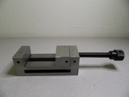 Interstate Toolmaker's Vise 3-15/16" Width 4-15/16" Opening 09287