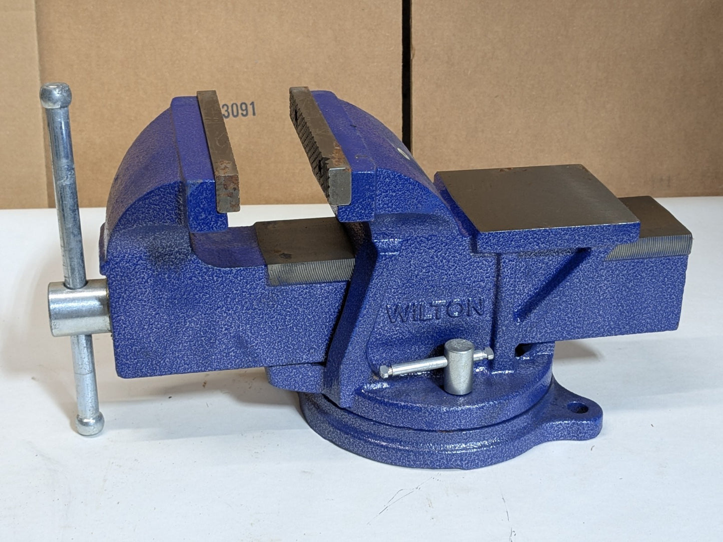 Wilton Bench Vise w/ Swivel Base 6" Jaw Width 6" Opening Capacity 11106