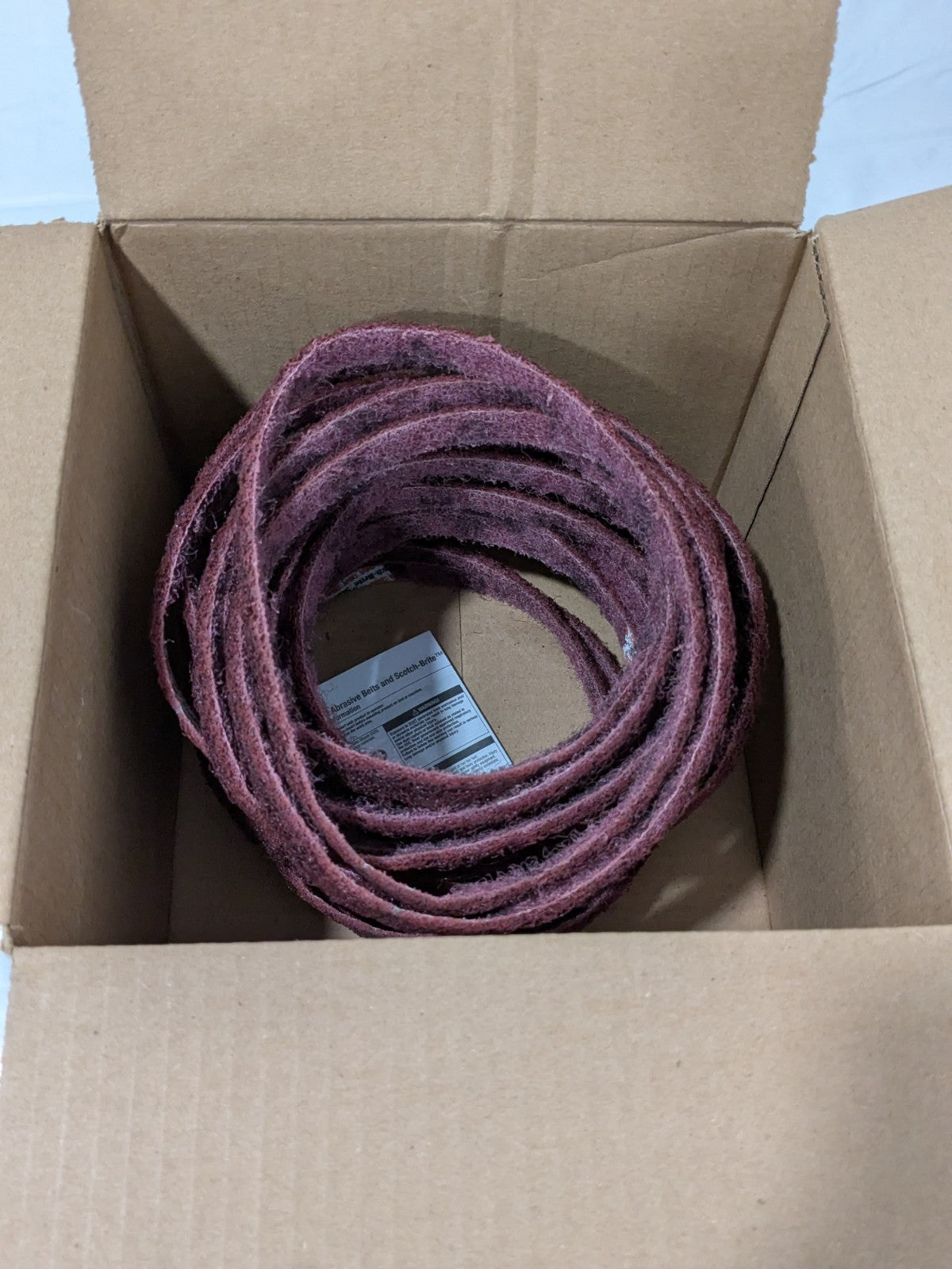 3M Abrasive Belt: 1/2" Wide, 18" OAL, Aluminum Oxide Box of 20 7000028454
