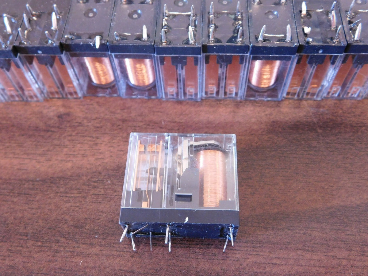 Omron PCB General Purpose Relay DPDT 24CDC Semi-Sealed - LOT OF 100 G2R-2-DC24