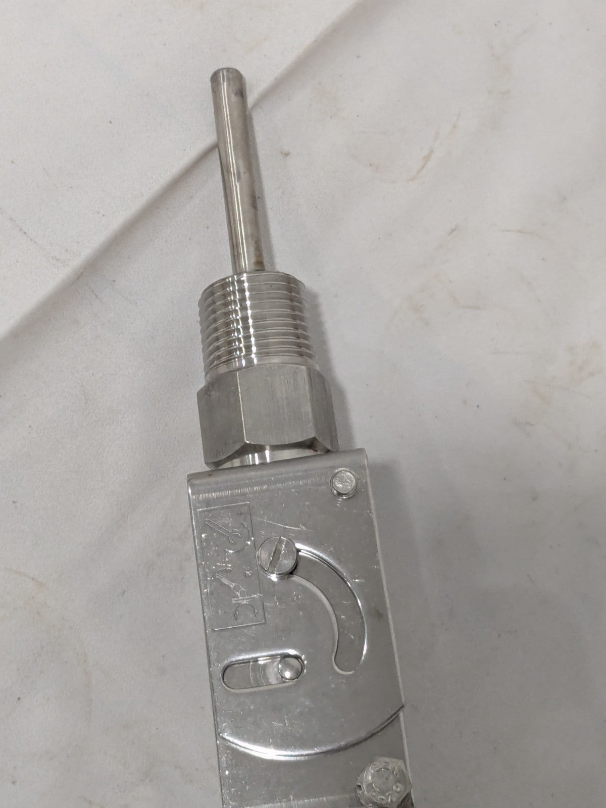 Wika Bimetal Dial Thermometer: 50 to 300 ° F, 2-1/2" Stem Length 52888398