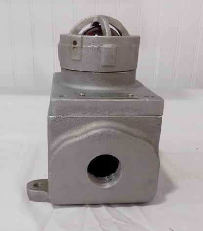 Russell & Stoll Safety Light Fixture 4620R