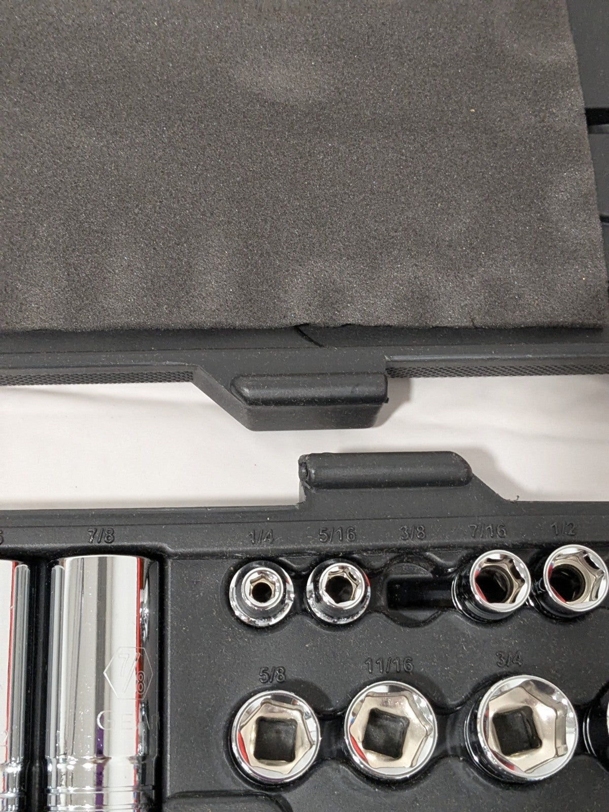 GEARWRENCH Socket Set: Deep Standard, 50 Pc, 3/8" Drive 80550P INCOMPLETE