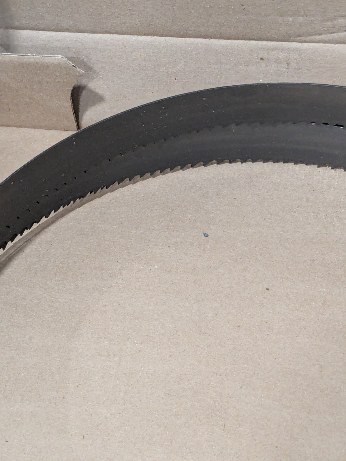 Irwin Welded Bandsaw Blade: 11' 6 Long x 1-1/4" Wide x 3 to 4 TPI 1888136