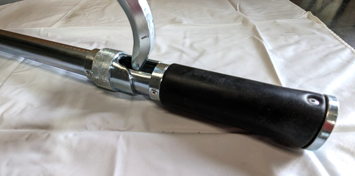 ALLEGRO Manhole Lid Lifter For 42 Inch Manhole Covers 9401-20