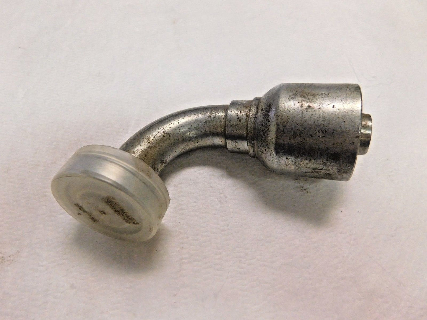 Parker Hose Adapter 3/4" Hose x 3/4" SAE Code 62 Flange Head 90º L16N7