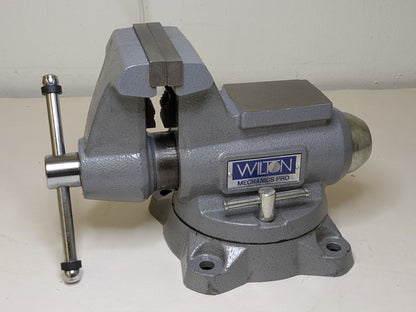 Wilton Mechanics Pro Bench Vise w/ Swivel Base 4-1/2" Jaw Width 4" Opening 28810